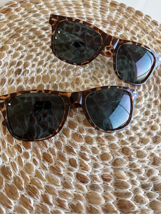Accessories - Set of 2 Leopard Frame Sunglasses